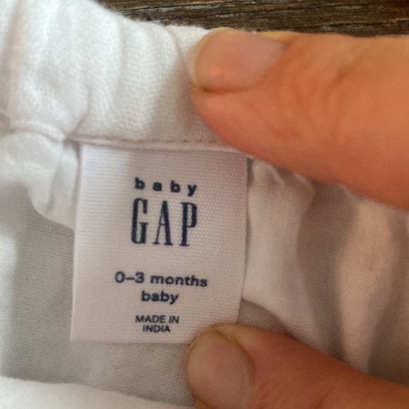 Baby Gap summer set - Picture 4 of 4